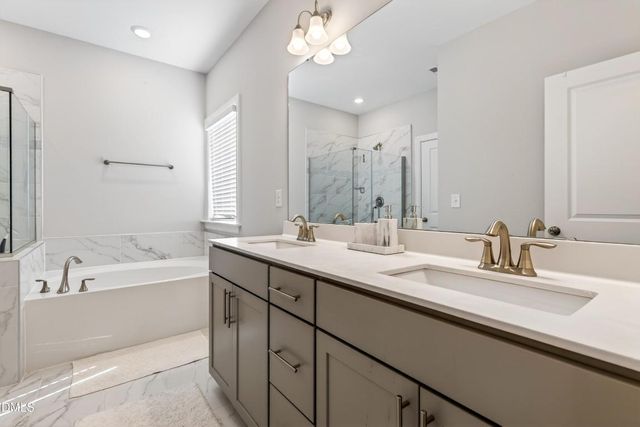 318 Ber Creek Drive, Fuquay Varina, NC 27526