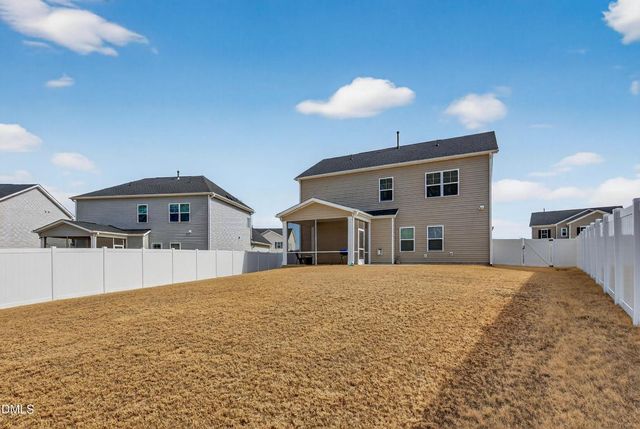 318 Ber Creek Drive, Fuquay Varina, NC 27526