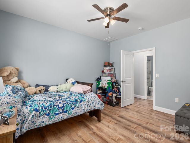 1230 Terrys Gap Road, Hendersonville, NC 28792