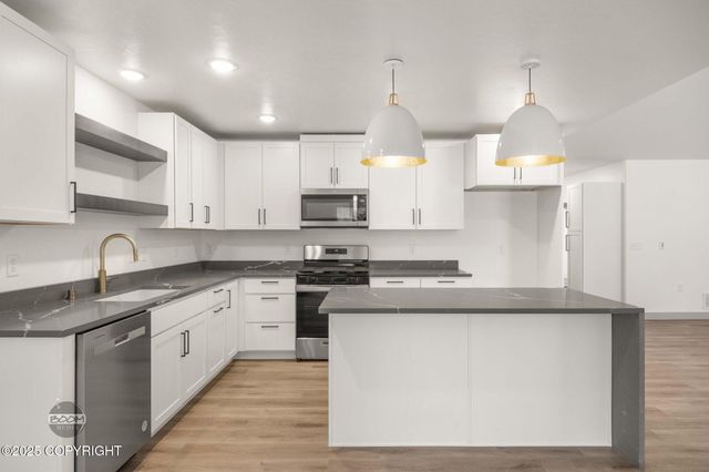 L1 B7 N Paw Street, Wasilla, AK 99654