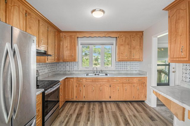 2650 Cook Rd, Woodlawn, TN 37191