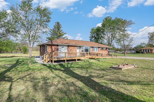 2650 Cook Rd, Woodlawn, TN 37191