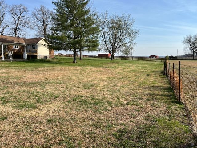 2650 Cook Rd, Woodlawn, TN 37191