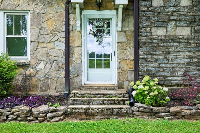 186 Sulphur Springs Rd, Shelbyville, TN 37160