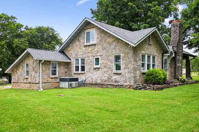 186 Sulphur Springs Rd, Shelbyville, TN 37160
