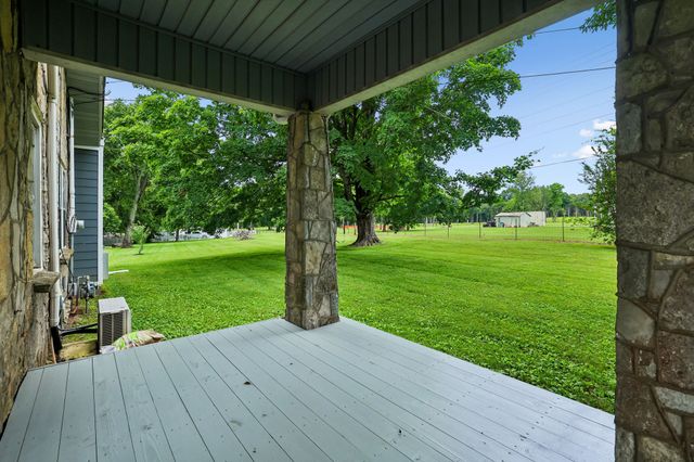 186 Sulphur Springs Rd, Shelbyville, TN 37160