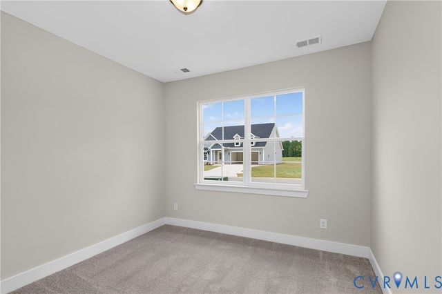 10263 Szalay Ln, Ashland, VA 23005
