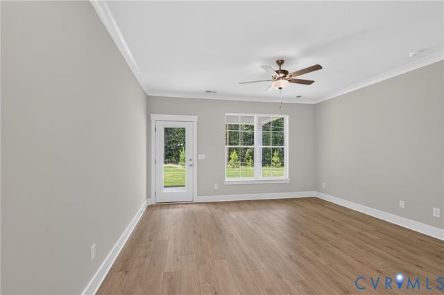 10263 Szalay Ln, Ashland, VA 23005