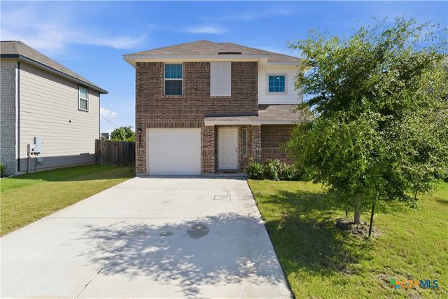604 Saxon Street, Seguin, TX 78155