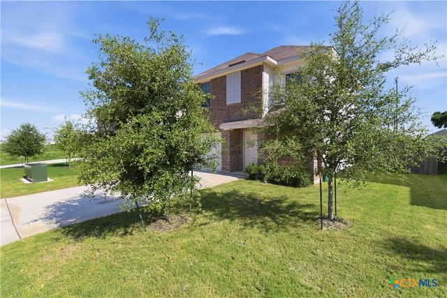 604 Saxon Street, Seguin, TX 78155
