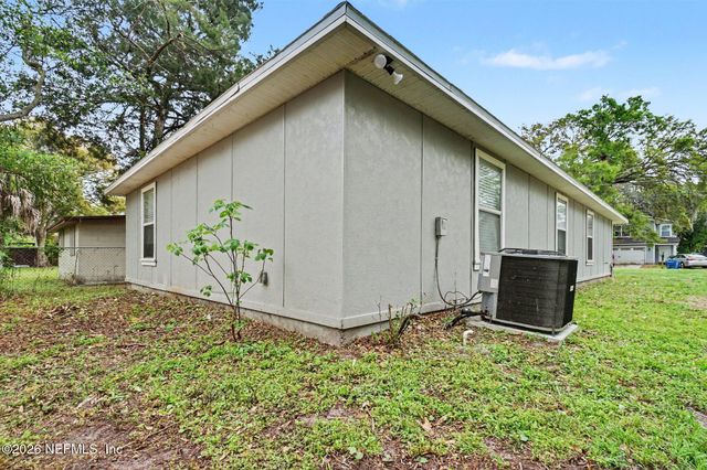 8443 COCOA Avenue, Jacksonville, FL 32211