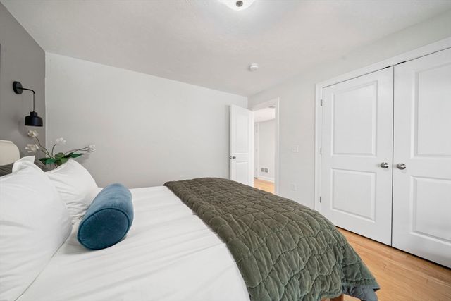 60 Robbins Road 25, Plymouth, MA 02360