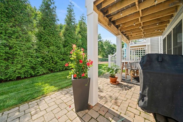60 Robbins Road 25, Plymouth, MA 02360