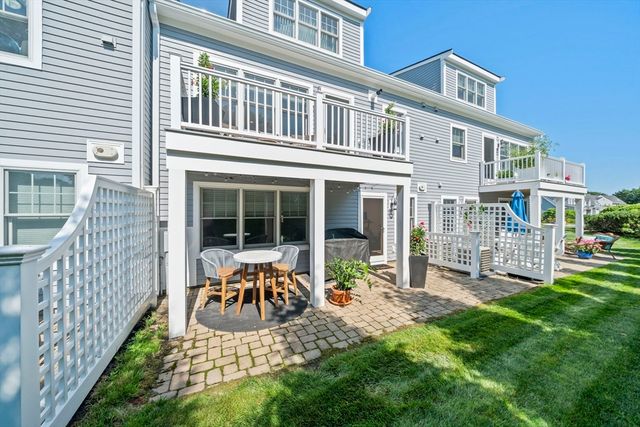 60 Robbins Road 25, Plymouth, MA 02360