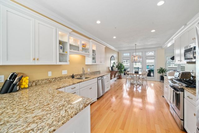 60 Robbins Road 25, Plymouth, MA 02360