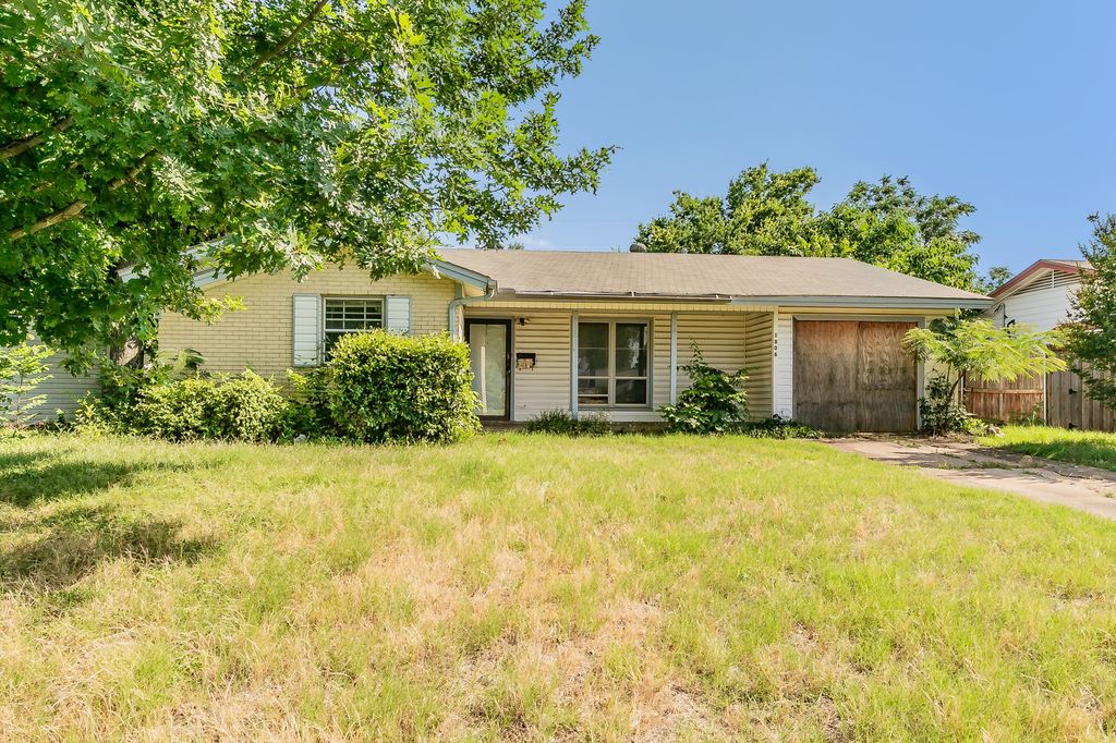 1806 Anderson Street, Irving, TX 75062