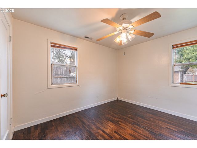 630 GILBERT St, Eugene, OR 97402