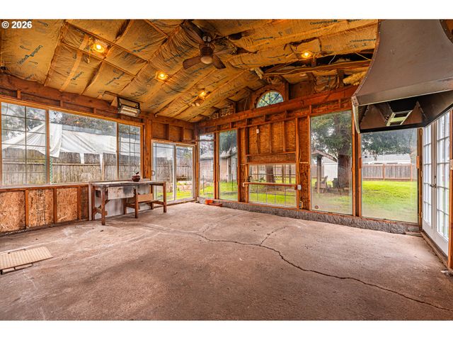 630 GILBERT St, Eugene, OR 97402