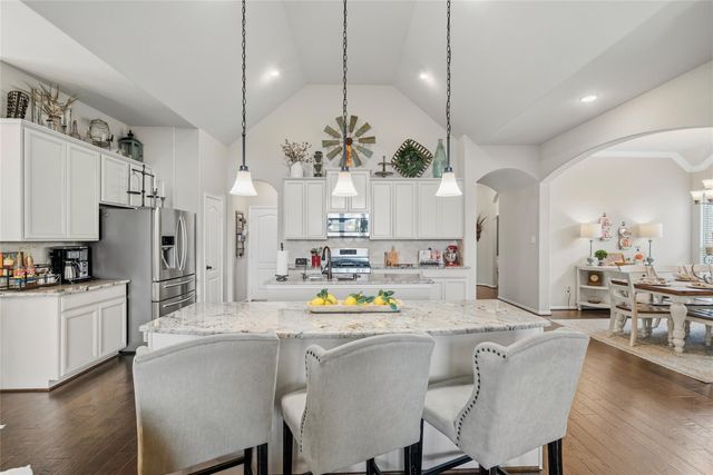 2126 Cinnamon Teal Circle, Brookshire, TX 77423