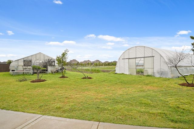 2126 Cinnamon Teal Circle, Brookshire, TX 77423