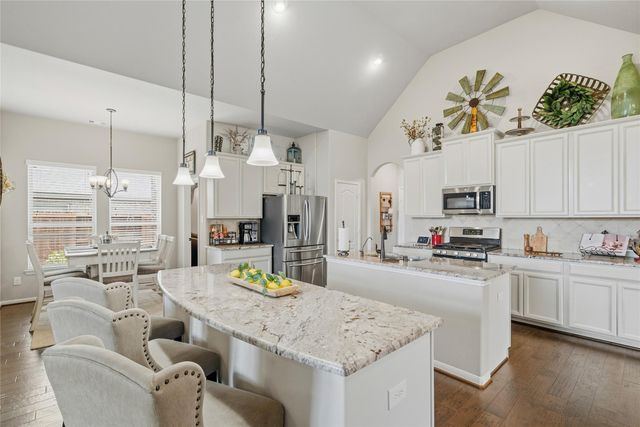2126 Cinnamon Teal Circle, Brookshire, TX 77423