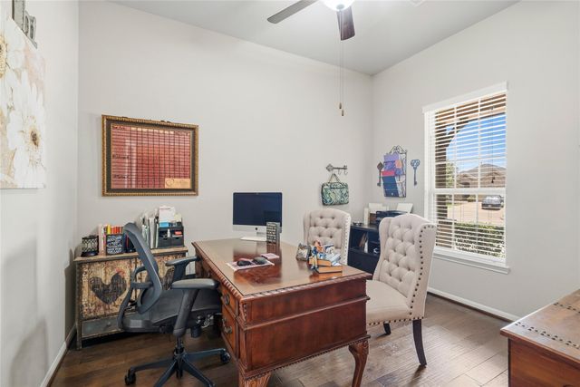 2126 Cinnamon Teal Circle, Brookshire, TX 77423