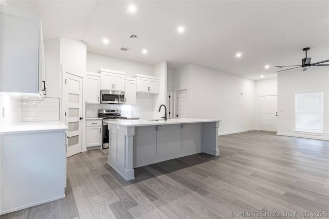 10887 S 271st East Avenue, Coweta, OK 74429