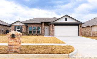 10887 S 271st East Avenue, Coweta, OK 74429
