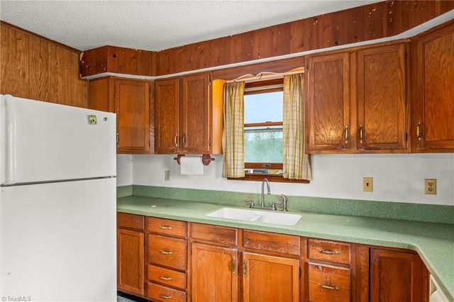 198 Broadway Road, Mocksville, NC 27028