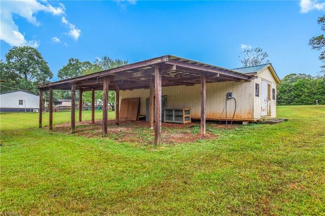 198 Broadway Road, Mocksville, NC 27028