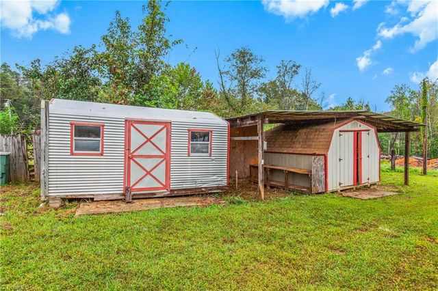 198 Broadway Road, Mocksville, NC 27028