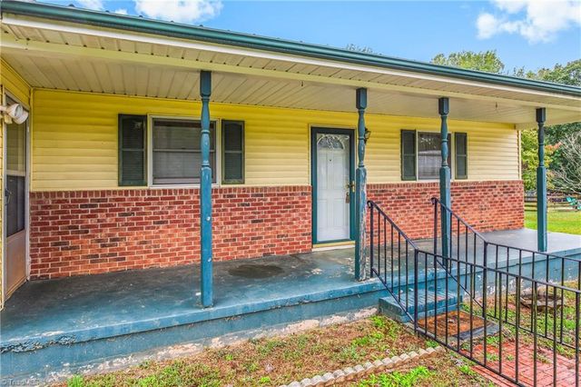198 Broadway Road, Mocksville, NC 27028