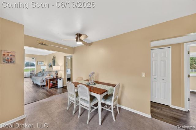 125 Maple Avenue, Harsens Island, MI 48028