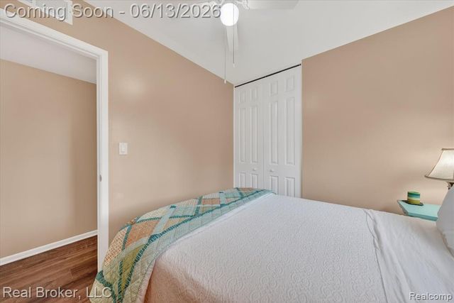 125 Maple Avenue, Harsens Island, MI 48028