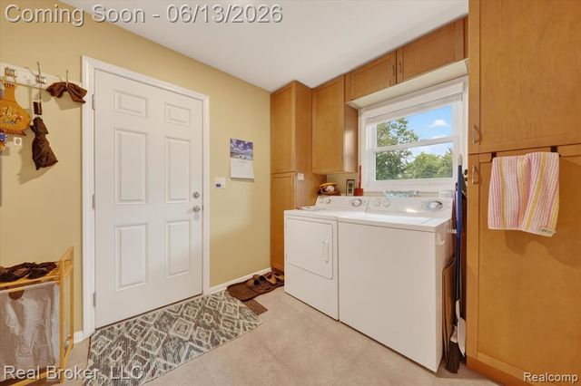 125 Maple Avenue, Harsens Island, MI 48028