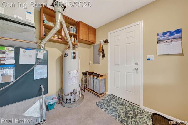 125 Maple Avenue, Harsens Island, MI 48028