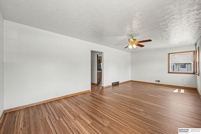 8346 Parker Court, Omaha, NE 68114