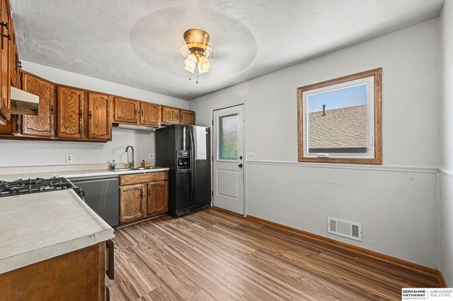 8346 Parker Court, Omaha, NE 68114