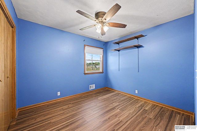 8346 Parker Court, Omaha, NE 68114