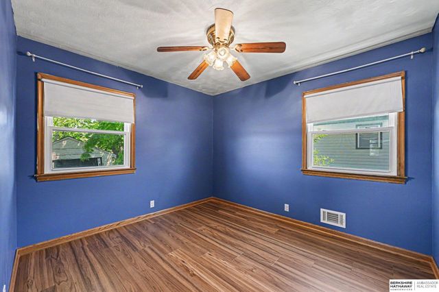 8346 Parker Court, Omaha, NE 68114