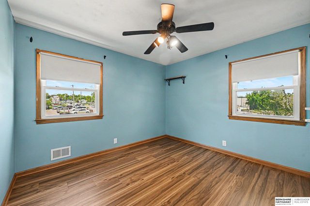8346 Parker Court, Omaha, NE 68114