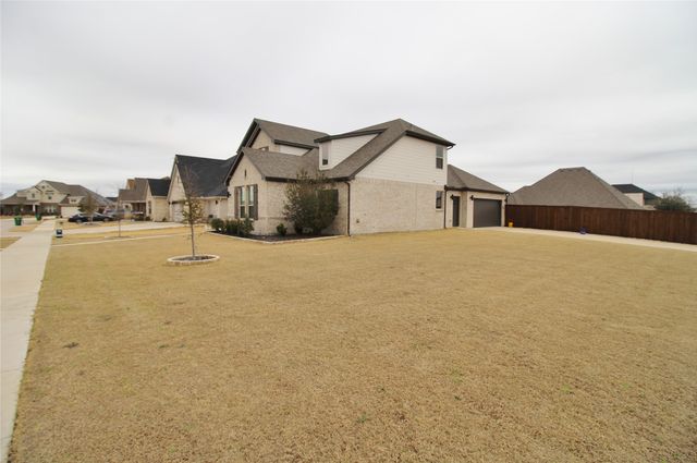 218 Mockingbird Drive, Waxahachie, TX 75165