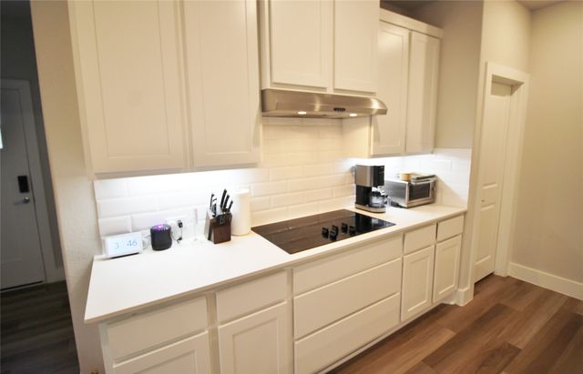 218 Mockingbird Drive, Waxahachie, TX 75165