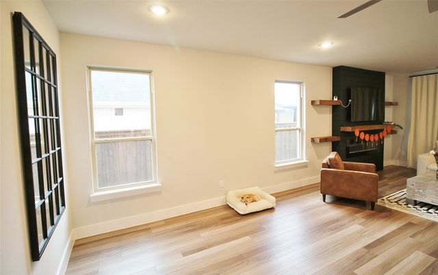 218 Mockingbird Drive, Waxahachie, TX 75165