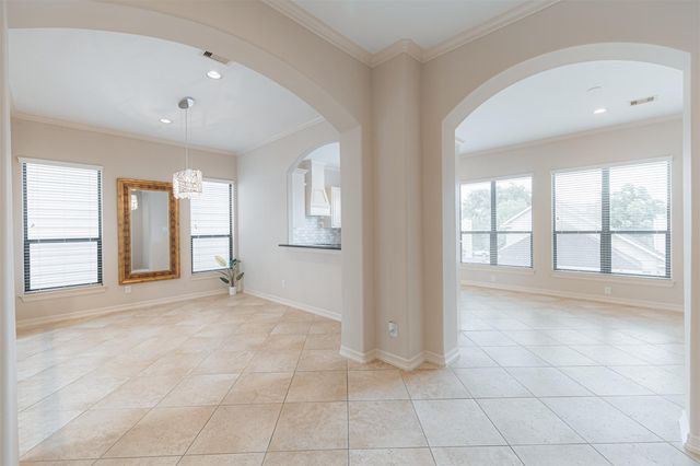 11207 Tramonto Drive, Houston, TX 77042