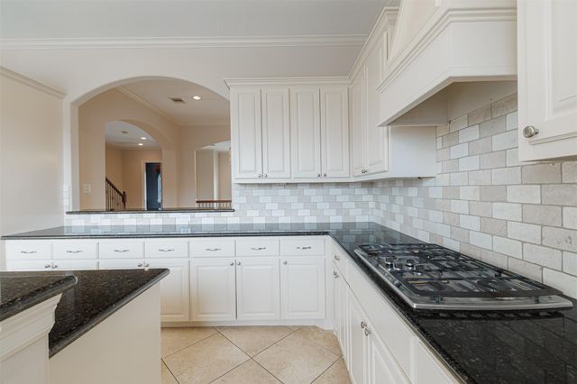11207 Tramonto Drive, Houston, TX 77042