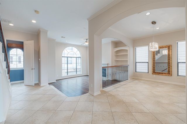 11207 Tramonto Drive, Houston, TX 77042