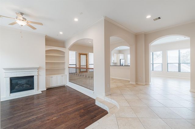 11207 Tramonto Drive, Houston, TX 77042