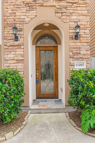 11207 Tramonto Drive, Houston, TX 77042