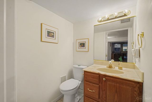 8909 Timberchase Court, West Chester, OH 45069
